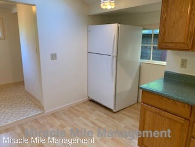 Building Photo - 3 br, 2.5 bath House - 19 Rosemont Ave