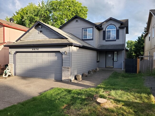 Front view - 4474 SW Plumeria Way