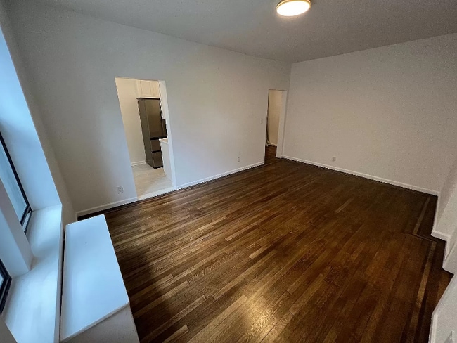 Building Photo - 117-14 Union Tpke