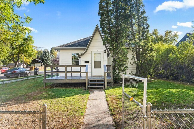 Building Photo - 402 Burlington Ave