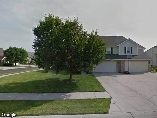 Building Photo - 1090 Fairlane Ct