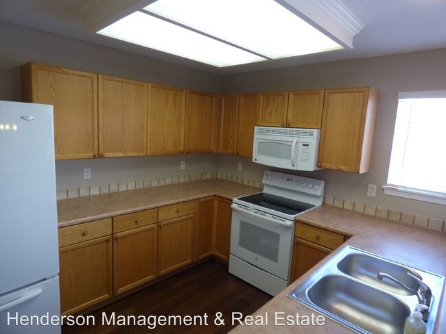 Foto del edificio - 4 br, 2.5 bath House - 4153 Foothills Dr.