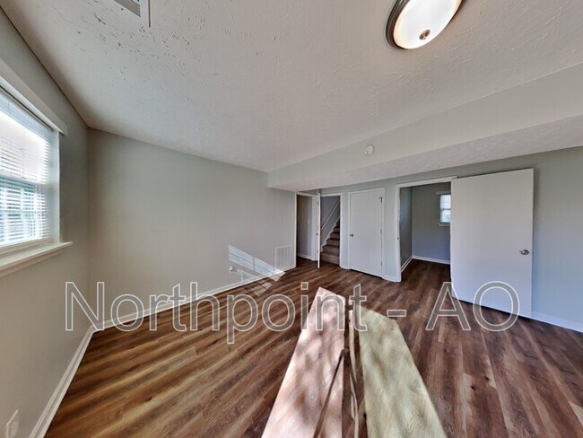 Building Photo - 2731 Flat Shoals Rd