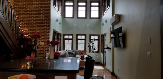 Foto del edificio - Varsity Management