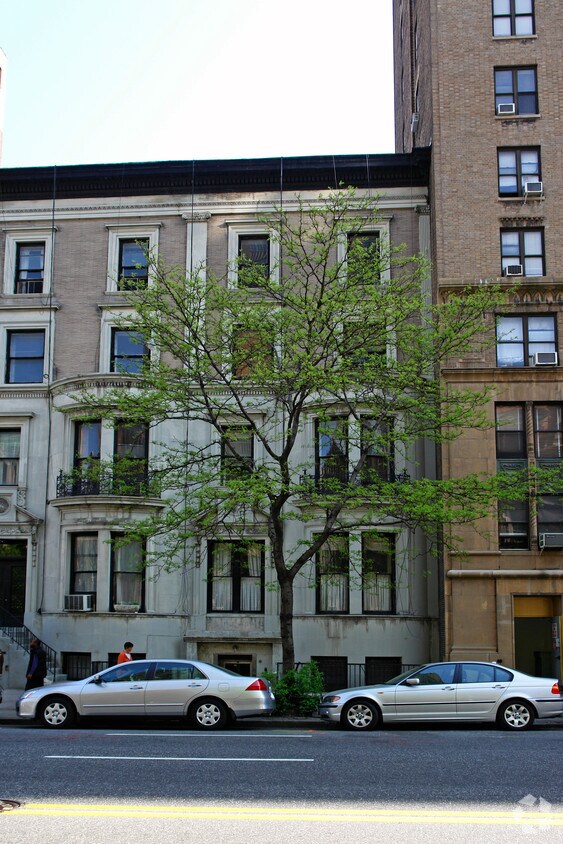 Building Photo - 43 W 86th St