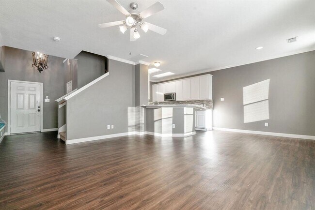 Foto del edificio - 17139 Oakwood Chase Dr