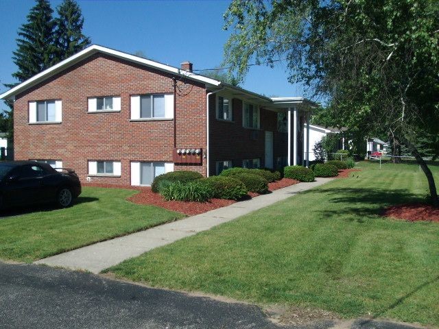 Foto del edificio - 2 br, 1 bath 4plex - 56th St 466