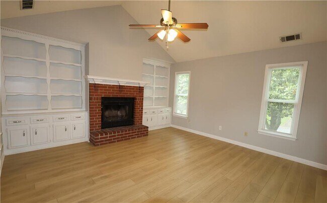 Foto del edificio - 1092 Mountain Springs Dr