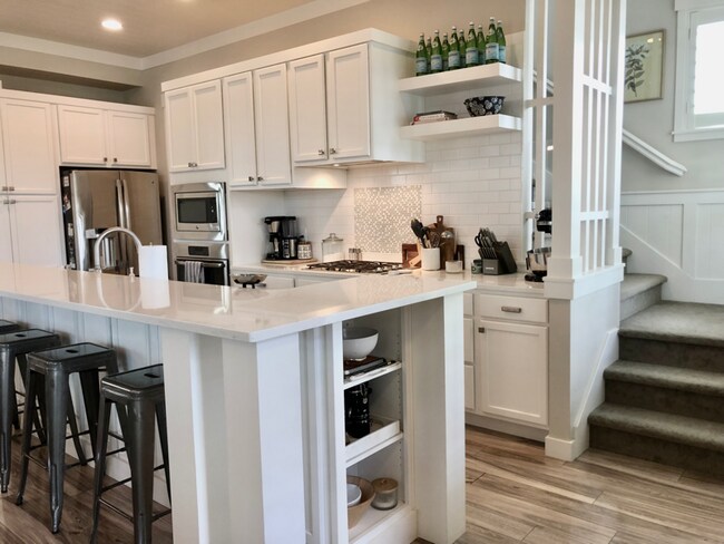 Building Photo - 10627 Beach Comber Way