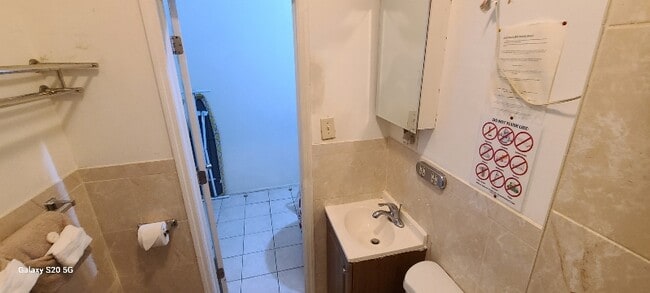 Foto del edificio - 524 Timpson Pl