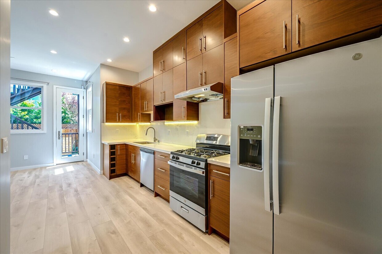 Primary Photo - 4143 24th St