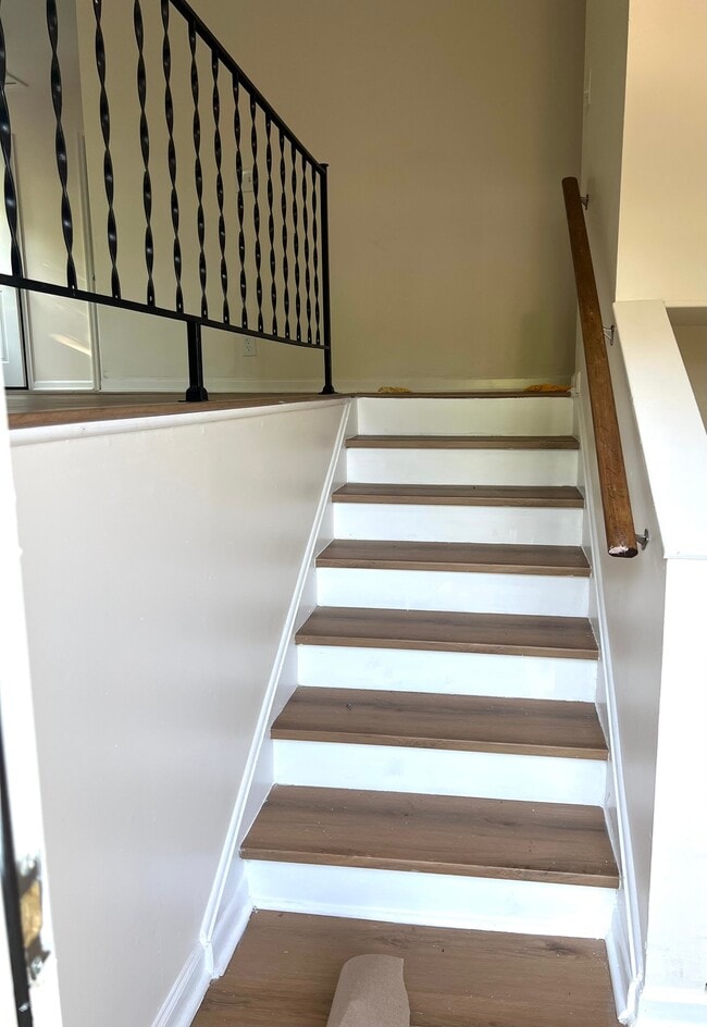 Foto del edificio - 141 Bailey Collins Dr