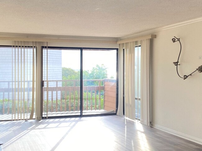Building Photo - View of San Diego Bay! Serene Condo in the...