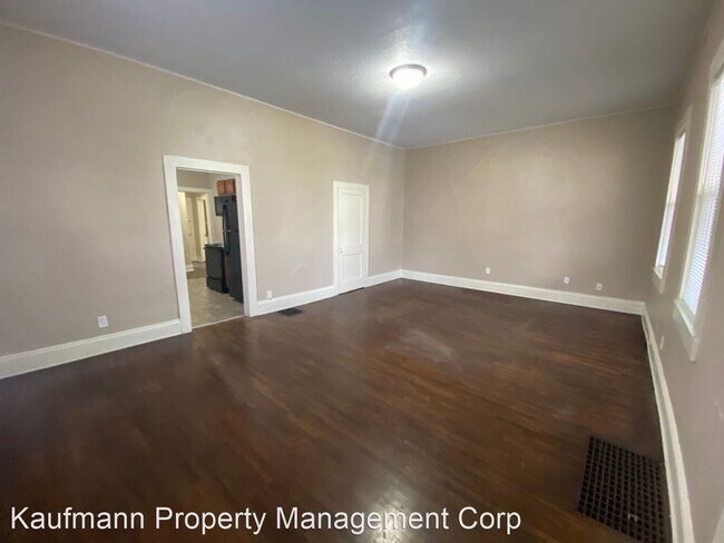 Building Photo - 2 br, 1 bath House - 1230 Summit St