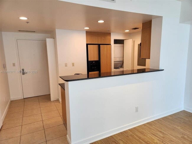 Building Photo - 335 S Biscayne Blvd