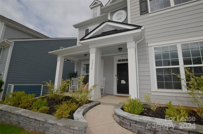 Building Photo - 9576 Herringbone Ln