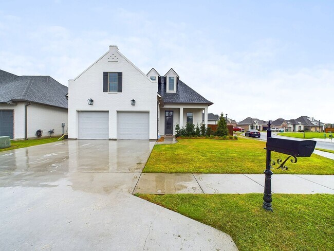 Foto del edificio - New in Broussard, LA – Stunning 4 Bed, 3 B...