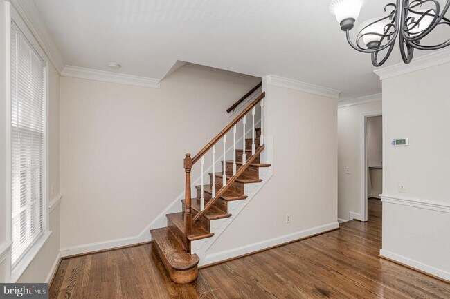 Building Photo - 1249 Portner Rd