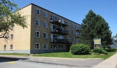 Building Photo - 149 Albro Lake Road