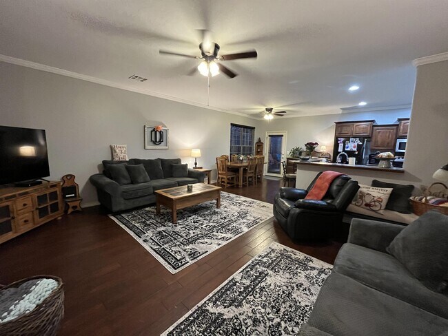 Foto del edificio - 5706 8th Ct