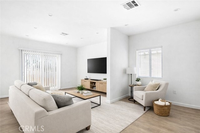 Foto del edificio - 7044 White Oak Ave