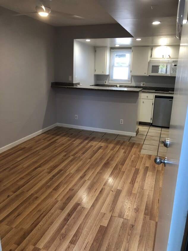 Primary Photo - Studio Apartment - North Hollywood -Move I...