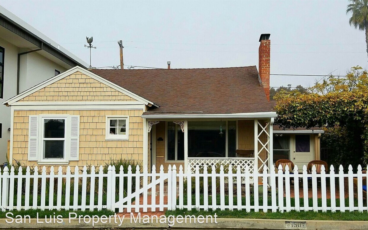 2 br, 1.5 bath House 150 Esparto Ave House Rental in Pismo Beach
