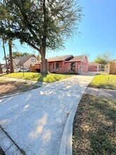 Building Photo - 12335 Huntington Field Dr