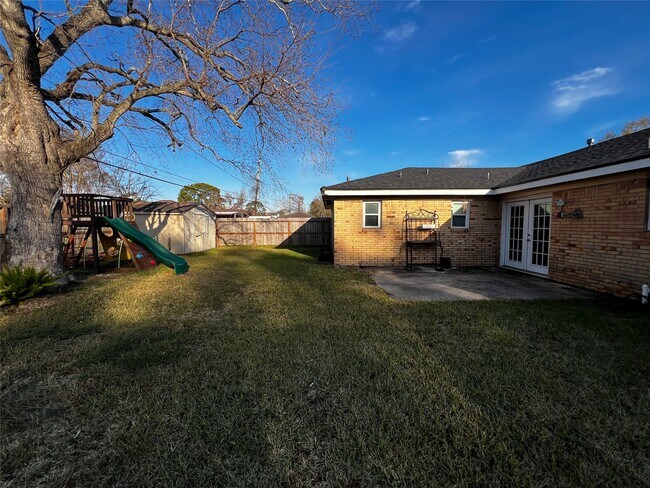 Foto del edificio - 1808 Dolphin Dr