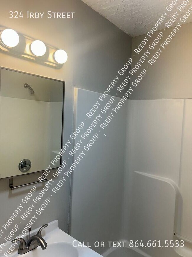 Foto del edificio - 324 Irby St