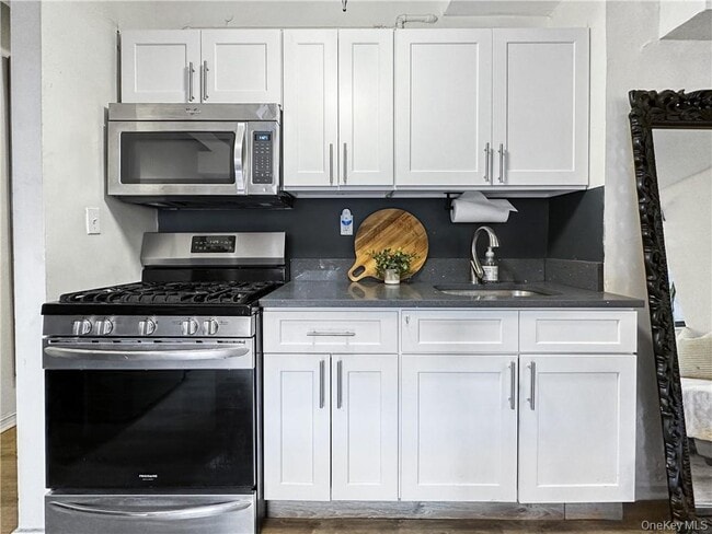 Foto del edificio - 10 Franklin Ave