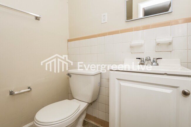 Foto del edificio - 1574 Gowan Dr