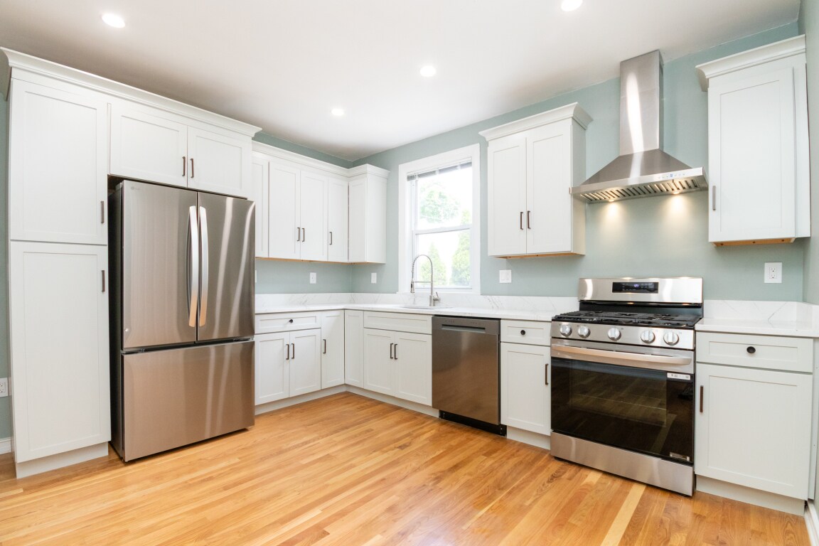 Foto principal - 172 Eliot St