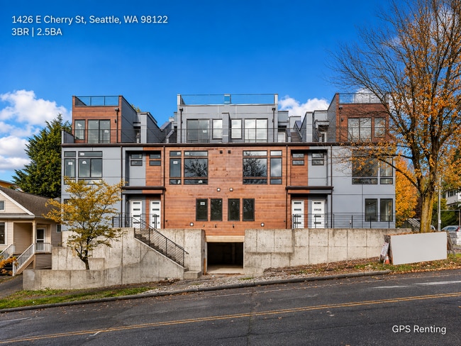 Building Photo - 1426 E Cherry St