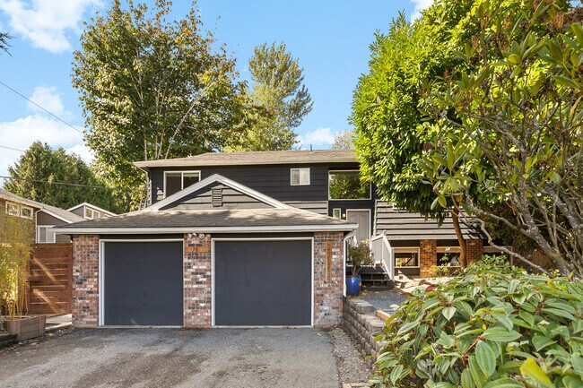 Foto del edificio - 22808 Brier Rd