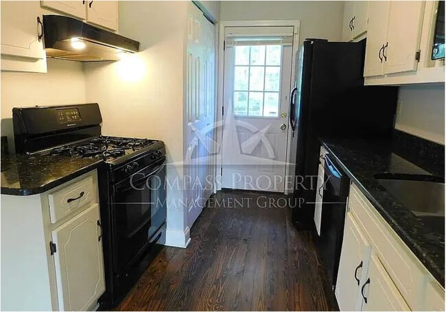 Photo - 2123 2nd Ave House
