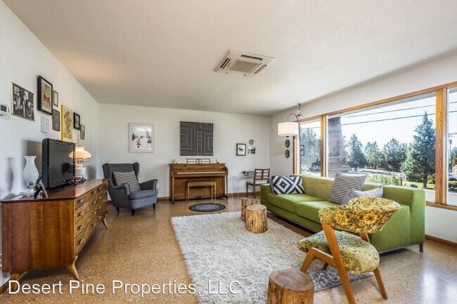 Foto del edificio - 4 br, 2 bath House - 1214 NW Vicksburg Ave