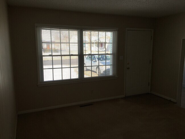 Foto del edificio - 120 Wire Ave