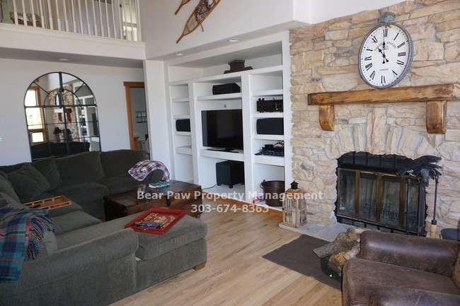 Building Photo - New Lower Price in Genesee