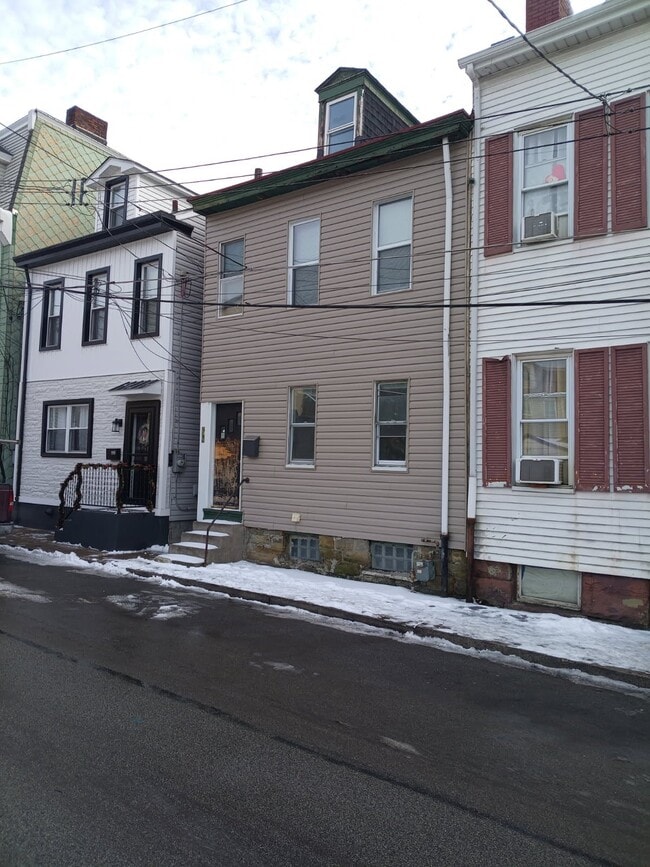 Photo - 1917 Tours St House