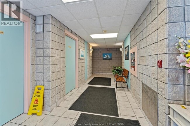 Building Photo - 100 Pickering Dr