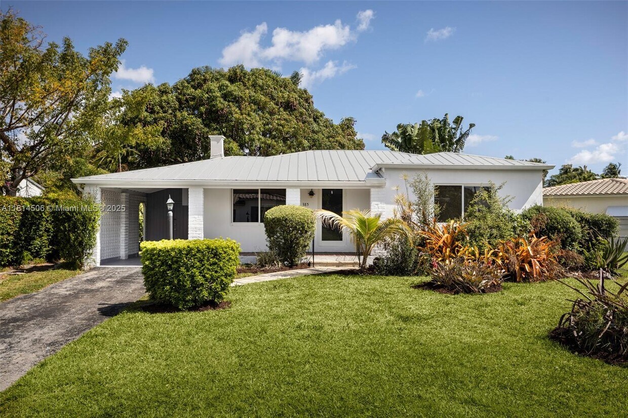 Foto principal - 385 NE 117th St