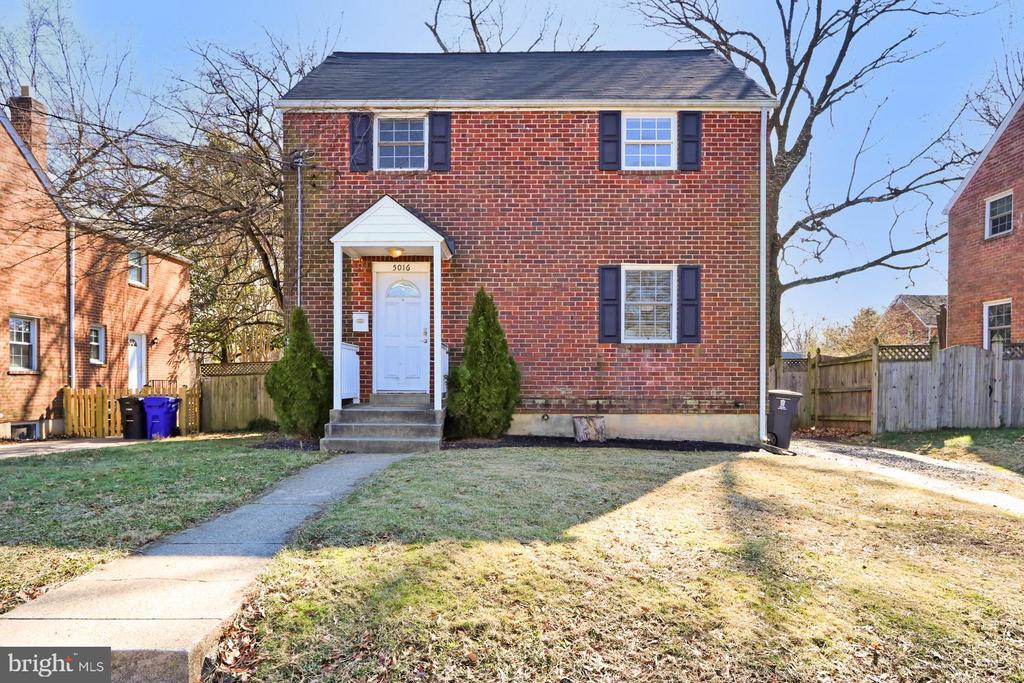 Primary Photo - 5016 N Carlin Springs Rd