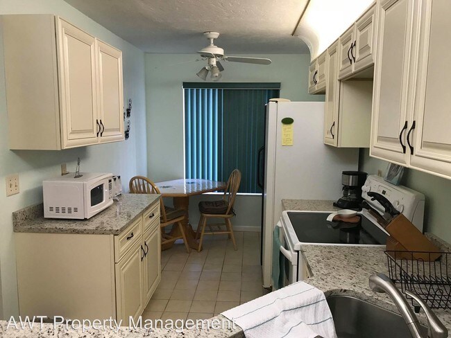 Building Photo - 201 Orange Grove Dr
