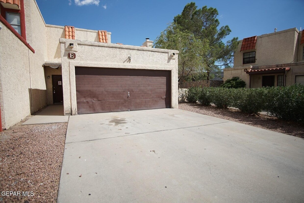 Primary Photo - 1587 Bengal Dr