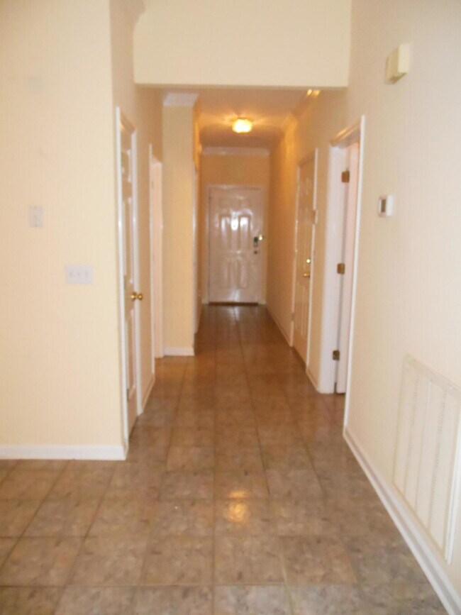 Foto del edificio - 1912 Rosebrook Dr