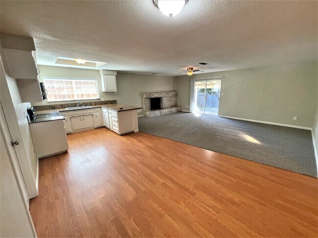 Building Photo - 6391 Perrin Way
