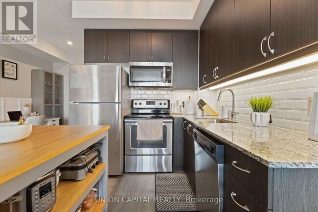 Photo du bâtiment - 9560-9560 Markham Rd