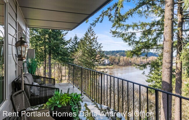 Foto del edificio - 3 br, 2 bath House - 200 Burnham Rd #311