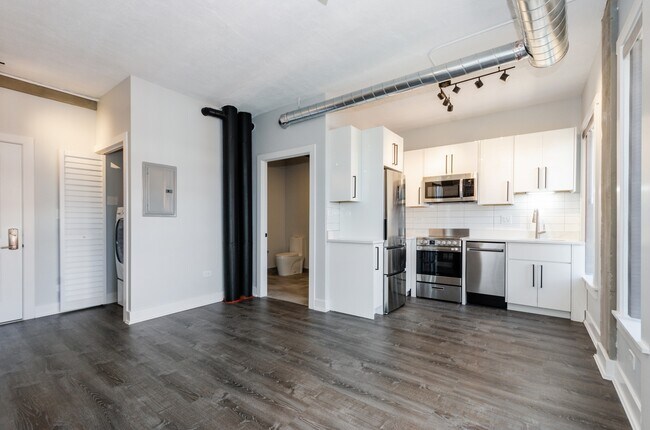 Foto del edificio - 7645 N Sheridan Rd